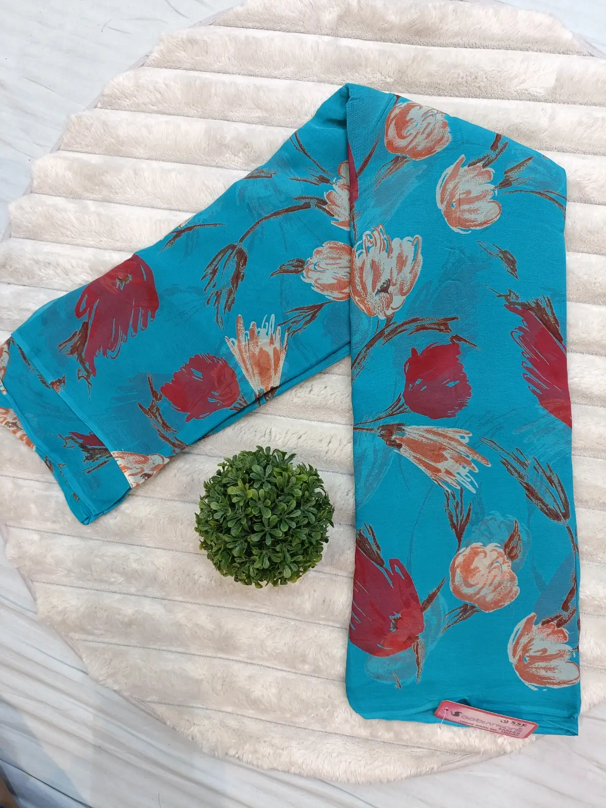 WhatsApp Image 2025-09-27 at 2.36.02 PM (2) AURA CFN PRINT PURE CHIFFON FLORAL PRINTED SAREE BLUE - Image 1